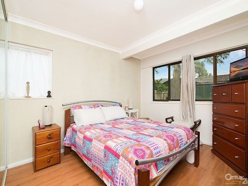 Photo - 11 Kulara Avenue, West Gosford NSW 2250 - Image 5