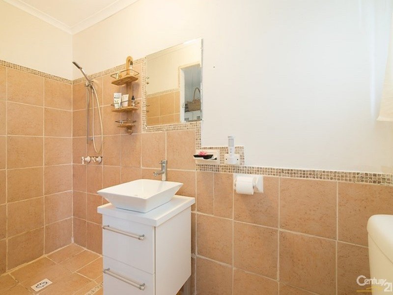 Photo - 11 Kulara Avenue, West Gosford NSW 2250 - Image 7