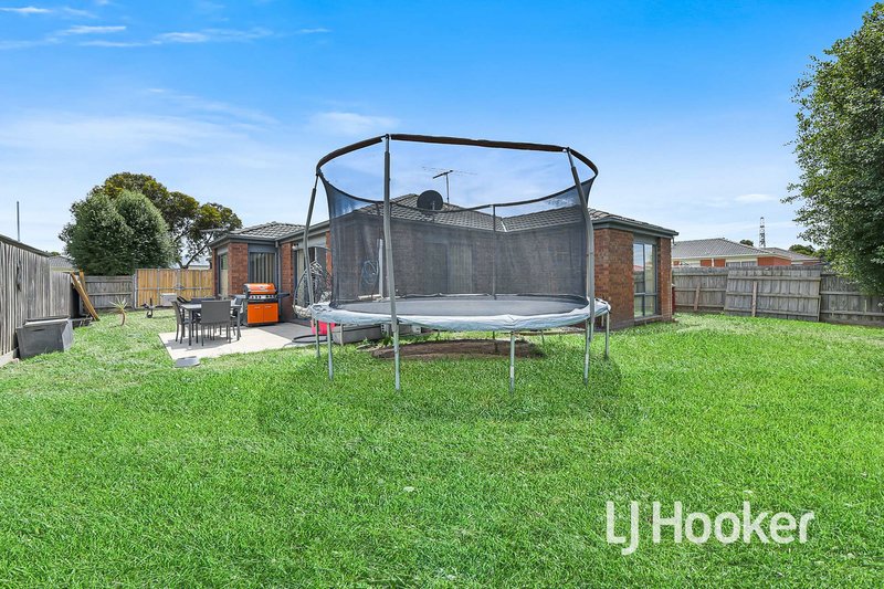 Photo - 11 Kulkami Way, Cranbourne West VIC 3977 - Image 10