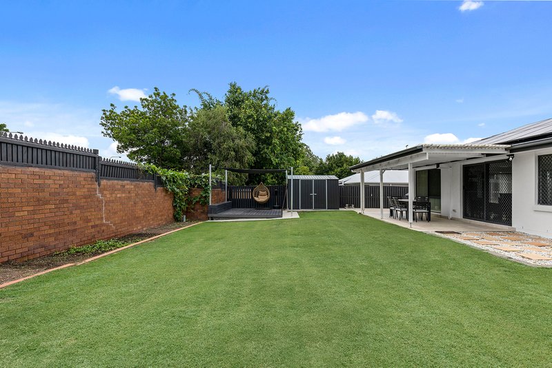 Photo - 11 Kurrajong Place, Bridgeman Downs QLD 4035 - Image 16