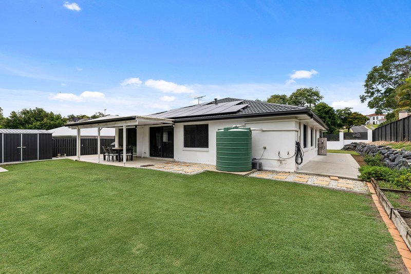 Photo - 11 Kurrajong Place, Bridgeman Downs QLD 4035 - Image 17