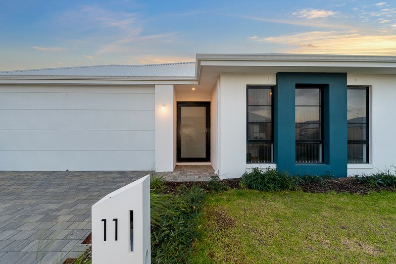Photo - 11 Laguna Way, Eglinton WA 6034 - Image 31
