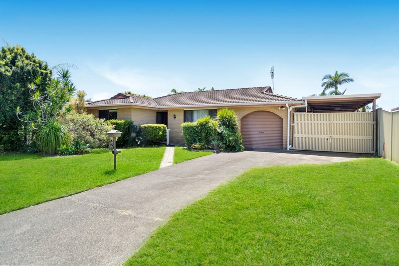 Photo - 11 Lakefield Crescent, Paradise Point QLD 4216 - Image 4