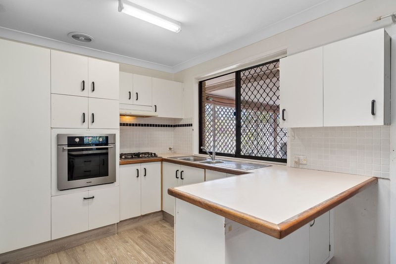 Photo - 11 Lakefield Crescent, Paradise Point QLD 4216 - Image 6