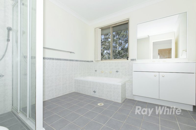 Photo - 11 Lakeshore Close, Kilaben Bay NSW 2283 - Image 3