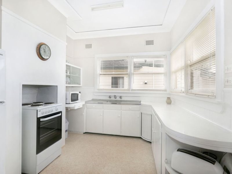 Photo - 11 Lambert Street, Yagoona NSW 2199 - Image 3