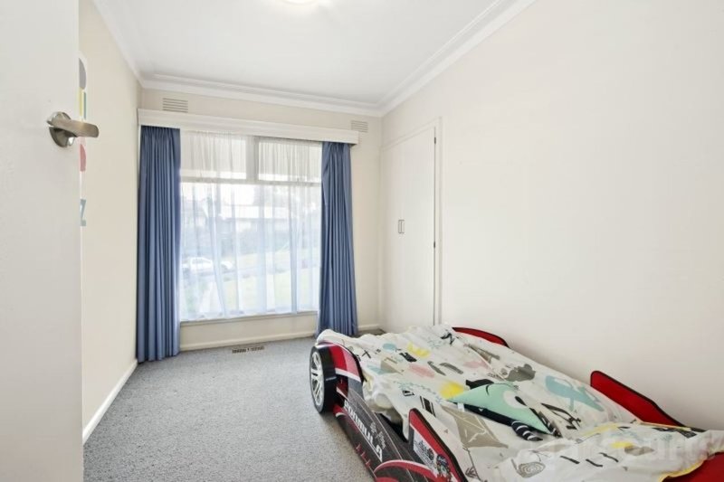 Photo - 11 Landale Avenue, Mount Clear VIC 3350 - Image 10