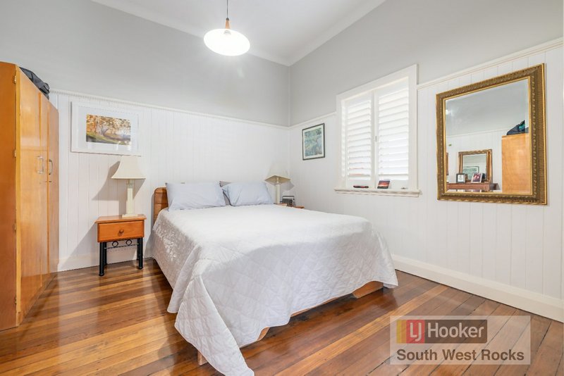 Photo - 11 Landsborough Street, South West Rocks NSW 2431 - Image 4