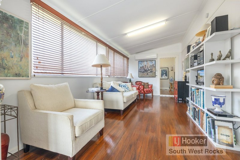 Photo - 11 Landsborough Street, South West Rocks NSW 2431 - Image 6