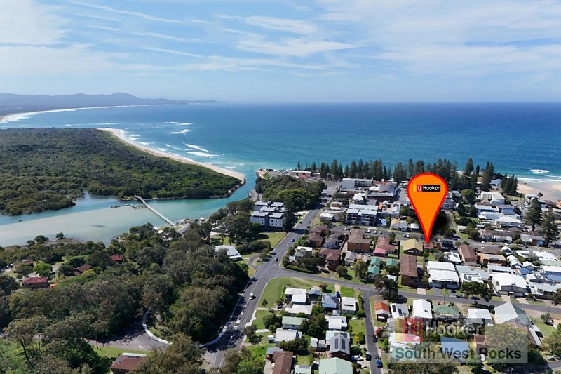 Photo - 11 Landsborough Street, South West Rocks NSW 2431 - Image 13