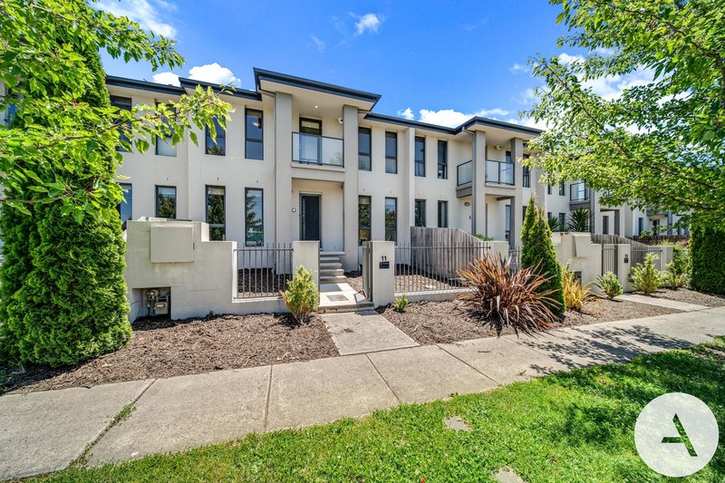 11 Lansdown Crescent, Casey ACT 2913