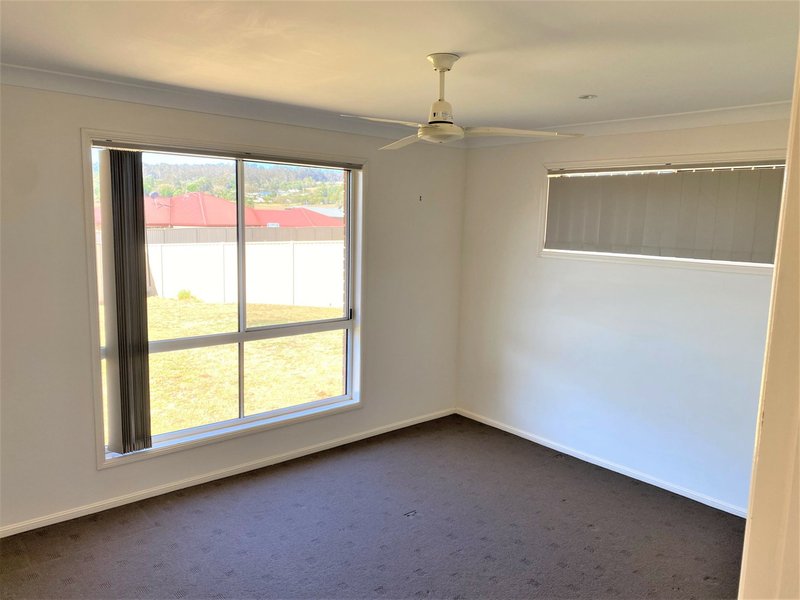 Photo - 11 Lara Court, Kingaroy QLD 4610 - Image 9