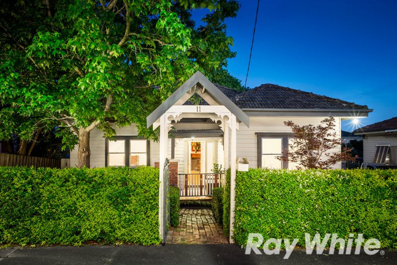 11 Latrobe Street, Box Hill South VIC 3128