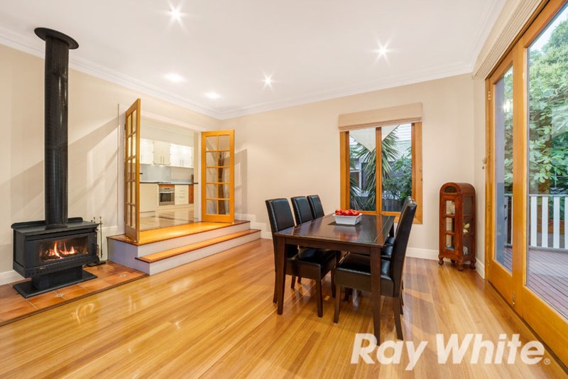 Photo - 11 Latrobe Street, Box Hill South VIC 3128 - Image 5