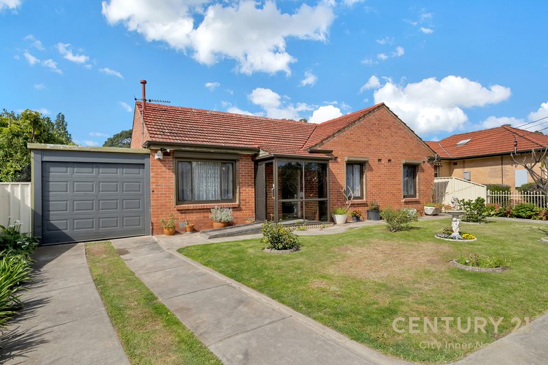 Photo - 11 Laurel Ave , Campbelltown SA 5074 - Image 2