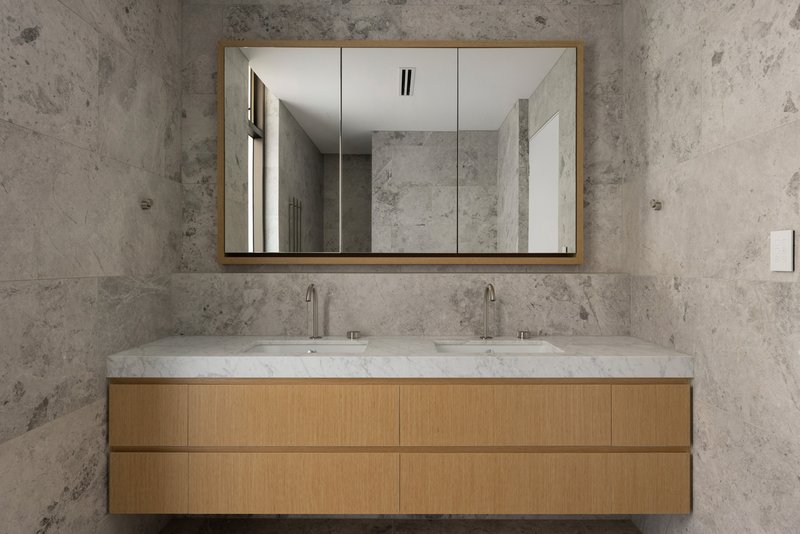 Photo - 11 Lavarack Road, Mermaid Beach QLD 4218 - Image 19