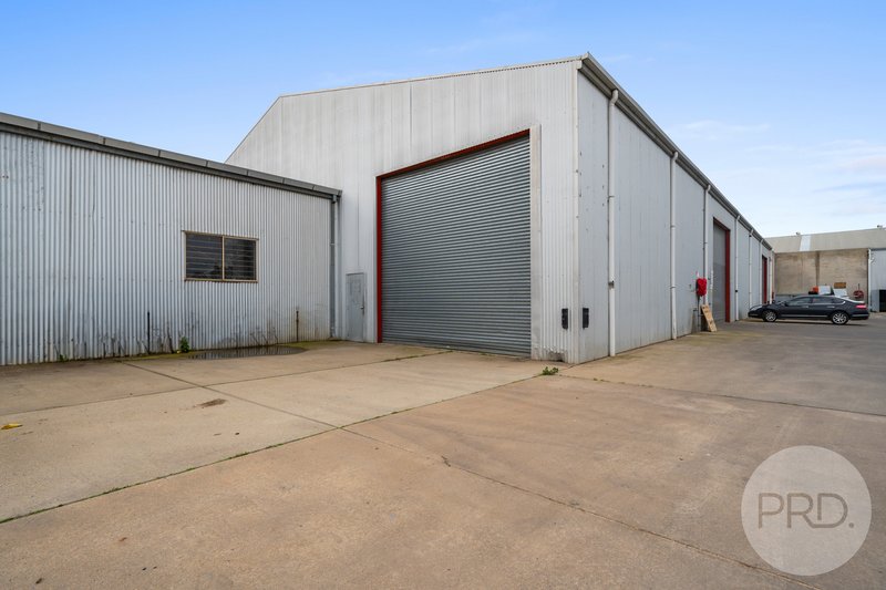 Photo - 11 Lawson Street, East Wagga Wagga NSW 2650 - Image 5