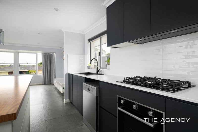 Photo - 11 Lawson Way, Padbury WA 6025 - Image 5