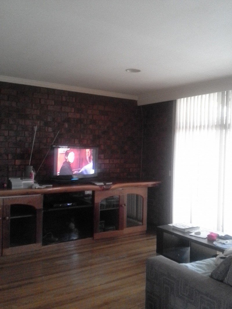 Photo - 11 Lee Street, Noble Park VIC 3174 - Image 2