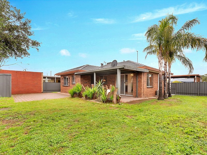 Photo - 11 Leishman Street, Wangaratta VIC 3677 - Image