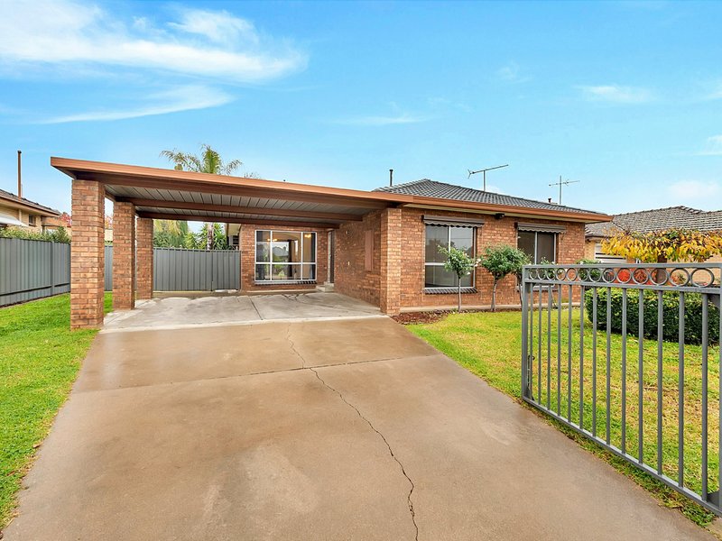 Photo - 11 Leishman Street, Wangaratta VIC 3677 - Image 7