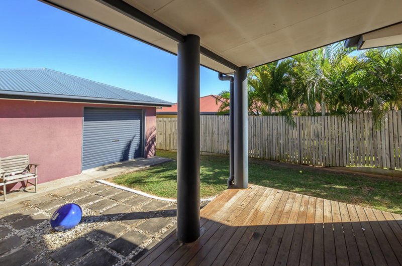 Photo - 11 Leonie Court, New Auckland QLD 4680 - Image 15