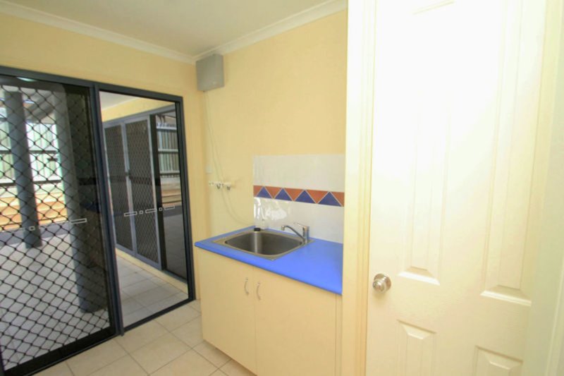 Photo - 11 Leonie Court, New Auckland QLD 4680 - Image 21