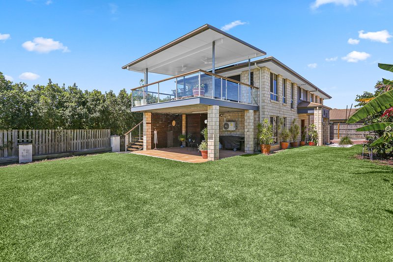 Photo - 11 Letitia Close, Wakerley QLD 4154 - Image 2