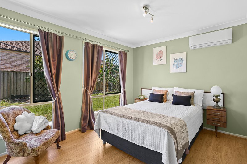 Photo - 11 Letitia Close, Wakerley QLD 4154 - Image 5