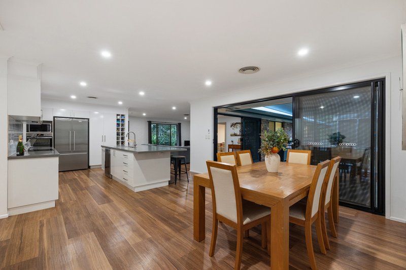 Photo - 11 Lewisham Court, Birkdale QLD 4159 - Image 3