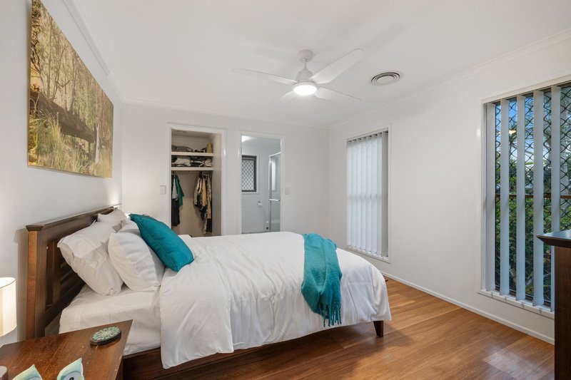 Photo - 11 Lewisham Court, Birkdale QLD 4159 - Image 13