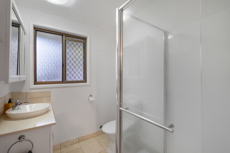 Photo - 11 Lewisham Court, Birkdale QLD 4159 - Image 14