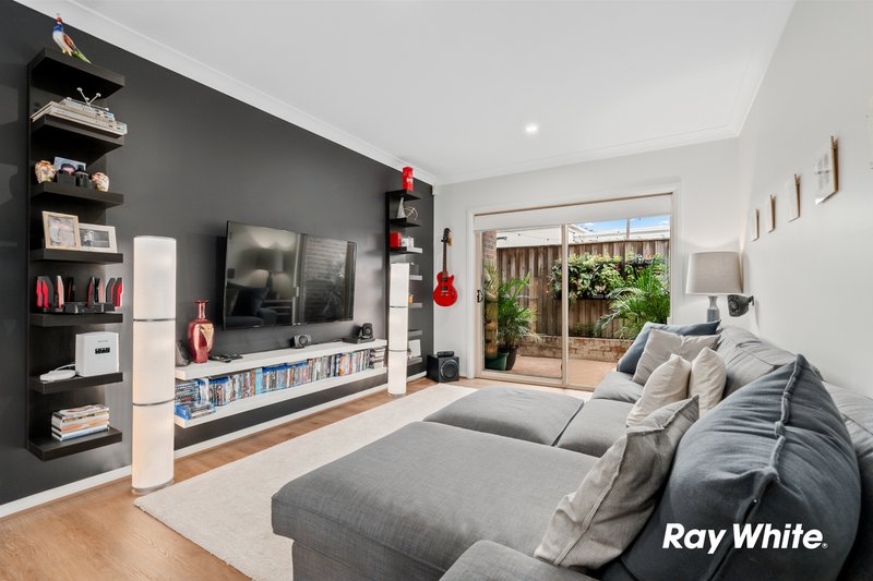 Photo - 11 Leyburn Street, Stanhope Gardens NSW 2768 - Image 5