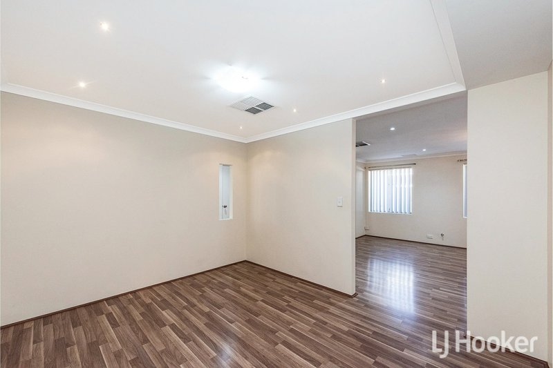 Photo - 11 Liffey Street, Canning Vale WA 6155 - Image 7