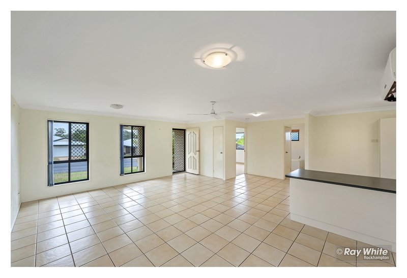 Photo - 11 Lillypilly Avenue, Gracemere QLD 4702 - Image 14