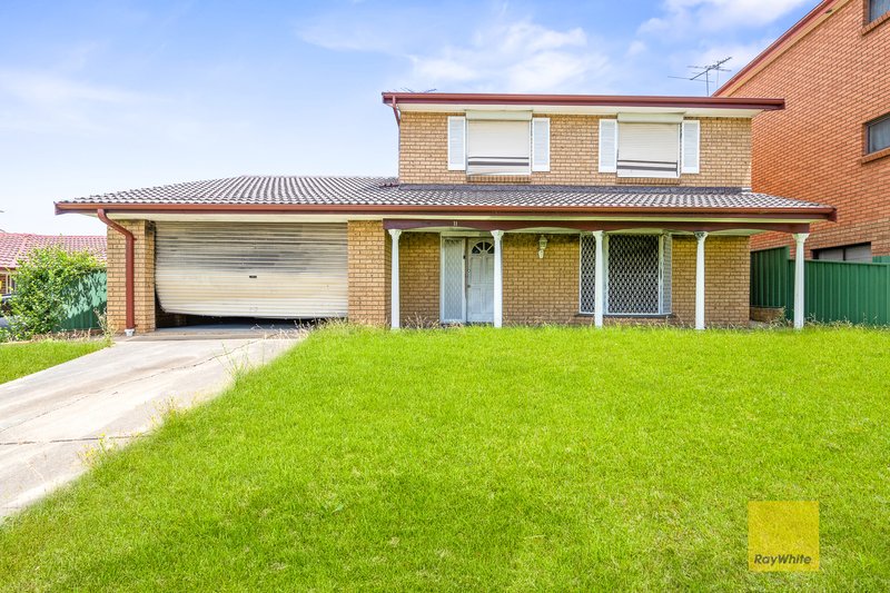 Photo - 11 Lily Street, Wetherill Park NSW 2164 - Image 4