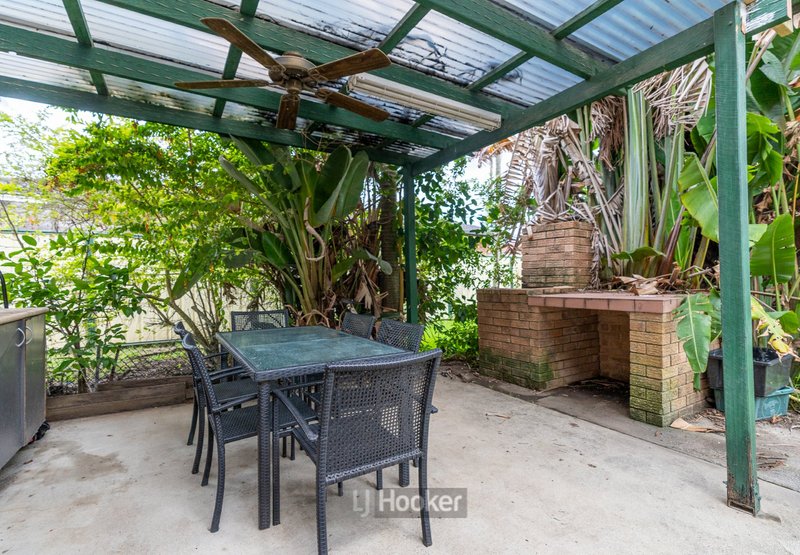 Photo - 11 Limerick Drive, Crestmead QLD 4132 - Image 12