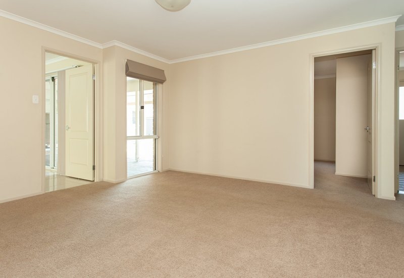 Photo - 11 Lindeman Grove, Cessnock NSW 2325 - Image 10