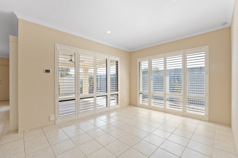 Photo - 11 Linott Close, Baldivis WA 6171 - Image 7