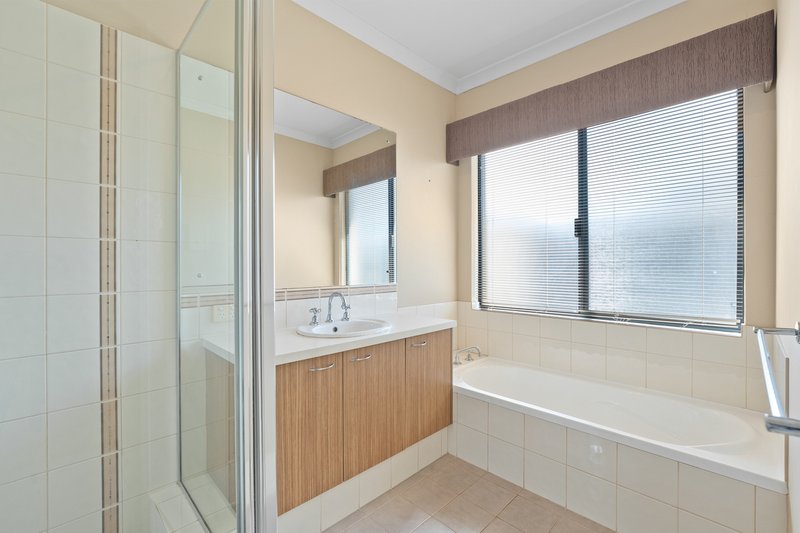Photo - 11 Linott Close, Baldivis WA 6171 - Image 20
