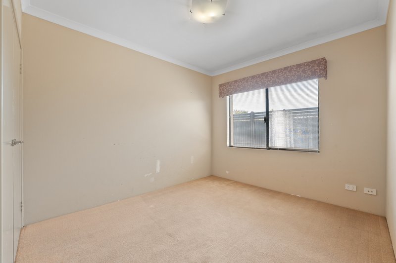 Photo - 11 Linott Close, Baldivis WA 6171 - Image 22