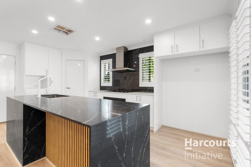 Photo - 11 Liriope Parkway, Sinagra WA 6065 - Image 5