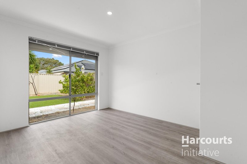 Photo - 11 Liriope Parkway, Sinagra WA 6065 - Image 18