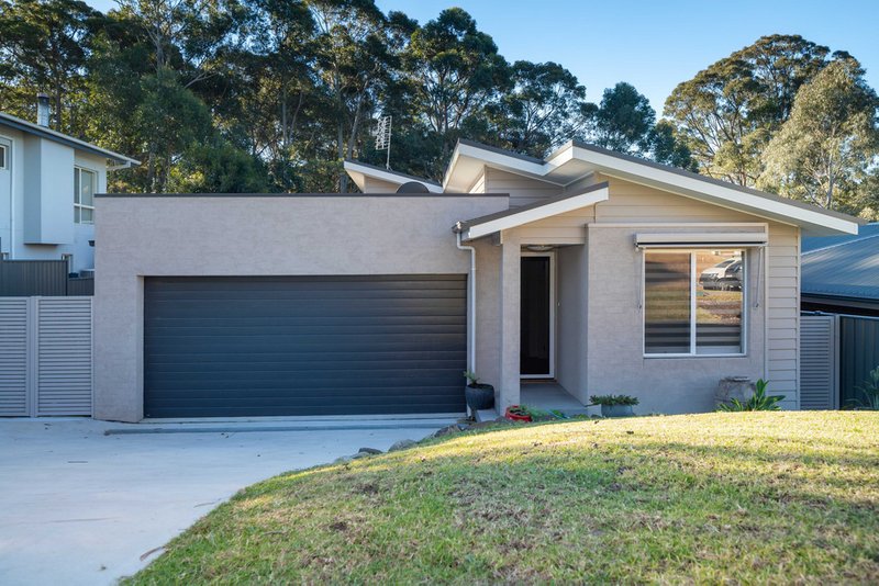 11 Litchfield Crescent, Long Beach NSW 2536