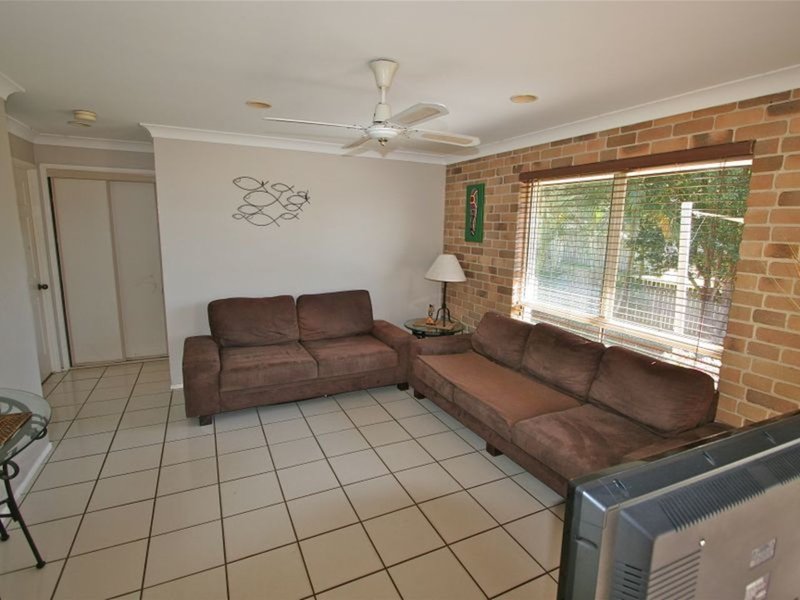 Photo - 11 Lochlomond Drive, Banora Point NSW 2486 - Image 14