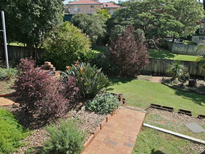 Photo - 11 Lochlomond Drive, Banora Point NSW 2486 - Image 15