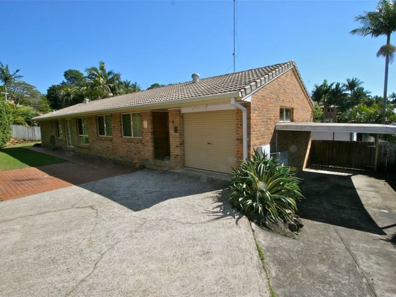 Photo - 11 Lochlomond Drive, Banora Point NSW 2486 - Image 16