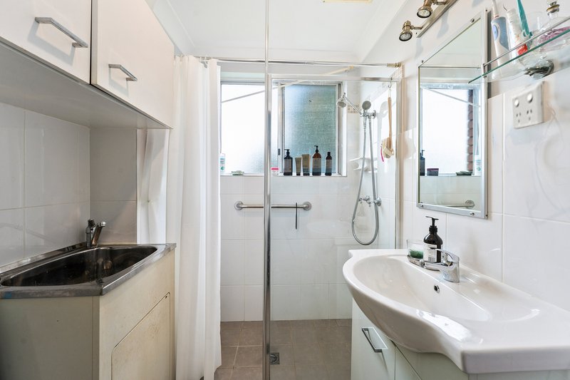 Photo - 1/1 Lode Lane, Bellambi NSW 2518 - Image 5