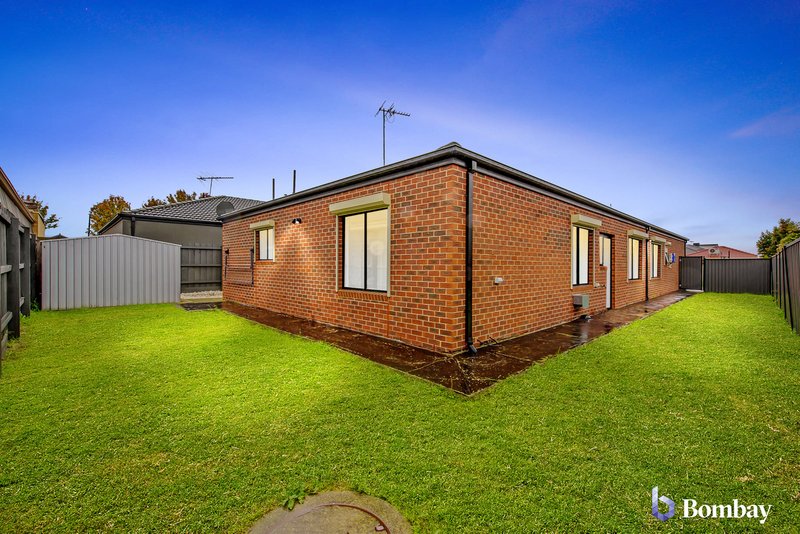 Photo - 11 Lombard Street, Roxburgh Park VIC 3064 - Image 17