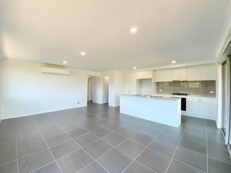 Photo - 11 Loquat Street, Lochinvar NSW 2321 - Image 14